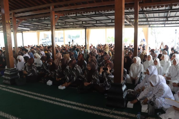 Peringati Harlah Ketua Umum Bhayangkari, Polresta Tangerang Adakan Doa Bersama dan Bakti Sosial
