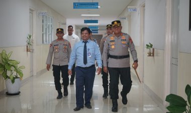 Kombes Pol Andi Indra Waspada Sampaikan Pesan Disiplin kepada Pelajar