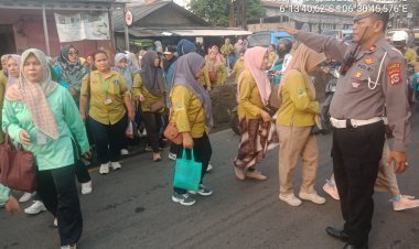 Hindari Kemacetan, Polsek Cikupa Lakukan Protap Pengaturan Lalu Lintas