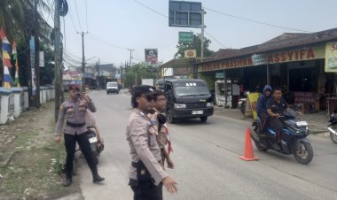 Aparat Polresta Tangerang Turun ke Jalan, Jaga Kelancaran Bubaran Pelajar
