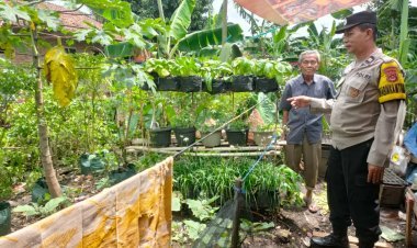 Bhabinkamtibmas Polsek Balaraja Polresta Tangerang Ajak Warga Dukung Program Ketahanan Pangan di Sektor Tanaman (Sayuran) di Wilayah