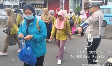 Polsek Cikupa Gelar PECAK Sore, Ciptakan Kamseltibcar Lantas di Pertigaan Columbus