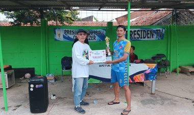 Dulloh dari TangBar Dinobatkan Man of The Tournament ASLABA CUP 2025