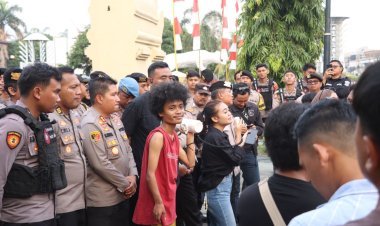 Aksi IMC di Mapolres Cilegon Berjalan Tertib, Kapolres Fasilitasi Dialog