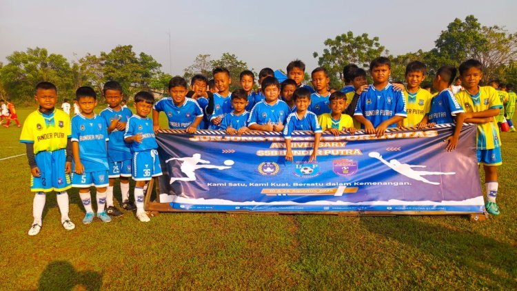 ANNIVERSARY SSB BUNDER PUTRA:  Festival Sepak Bola Usia Dini Meriahkan Lapangan Bunder Putra