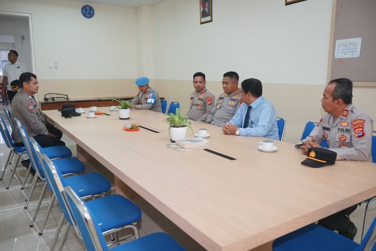 Edukasi Hukum Sejak Dini, Kapolresta Tangerang Sambangi SMAS Tarakanita