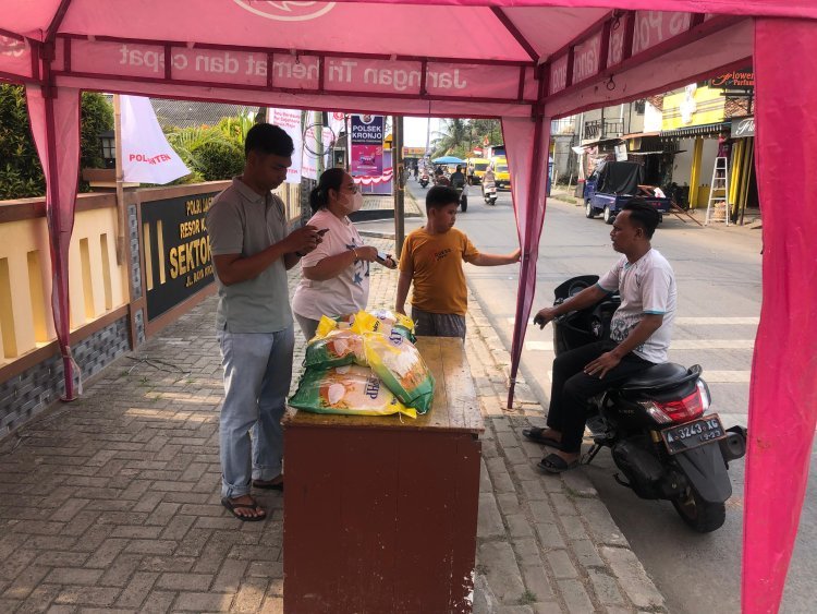 Program Pangan Murah di Kronjo, Beras Ludes Diburu Masyarakat