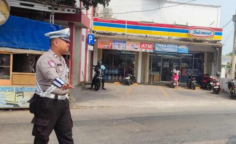 Polsek Kronjo Gelar Strong Point, Antisipasi Kemacetan di Pagi Hari