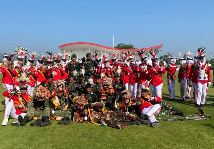 Keren!!! Ini Sosok TNI Yang Sukses Mengantar Drumband Bahana Giri Laksita SMP Negeri 2 Wonogiri  Pada Upacara HUT Ke-80 RI