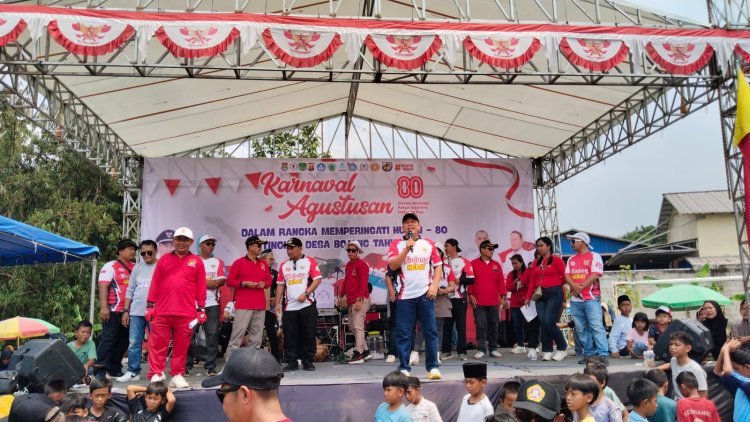 Peserta Karnaval Bojong Tampilkan Kostum Unik, Bikin Warga Terpukau