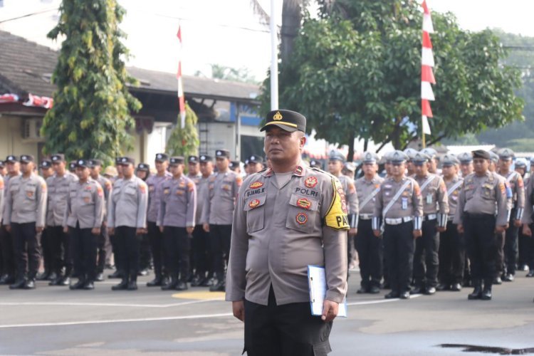 Soliditas dan Responsifitas Jadi Pesan Utama Wakapolres dalam Apel Polres Cilegon
