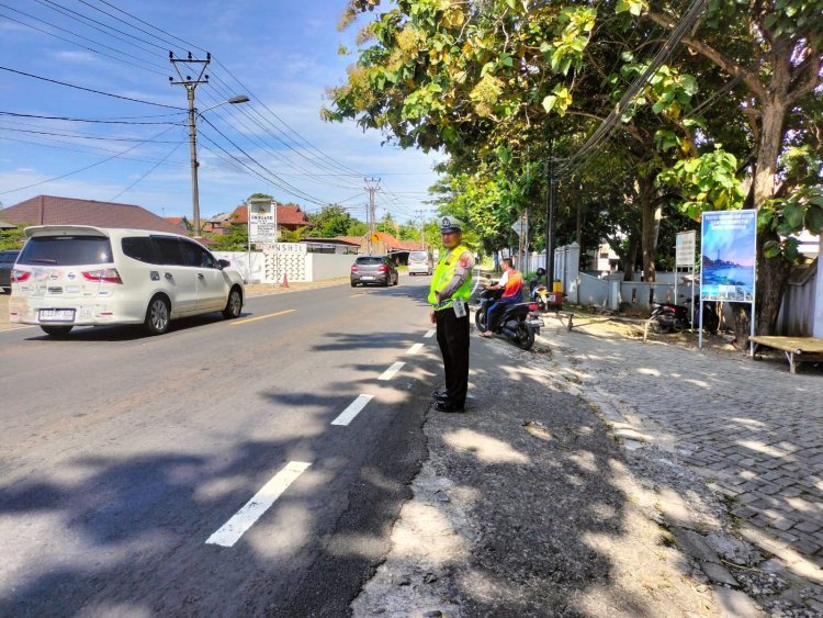 Polsek Cilegon Atur Arus Lalin, Warga Nyaman Beraktivitas Pagi