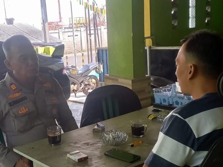 Ngopi Bersama Warga, Kanit Binmas Pulomerak Pererat Hubungan Polisi dan Masyarakat