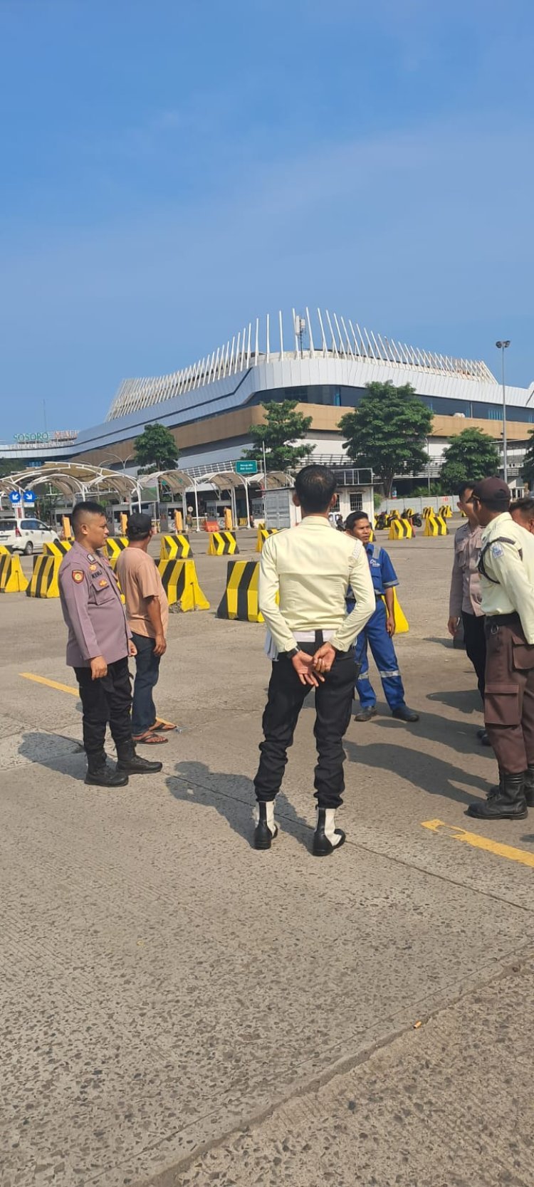 Patroli Dialogis Jadi Strategi Polsek KSKP Merak Bangun Komunikasi Efektif