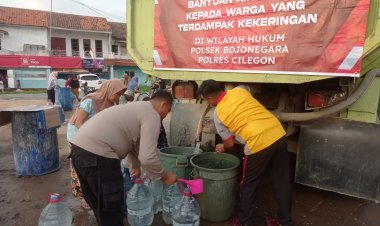 Aksi Kemanusiaan, Polsek Bojonegara Bagikan Air Bersih ke Desa Bojonegara