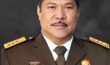 Jan Maringka: Eksekusi Silfester, Kado Terindah HUT Kejaksaan RI