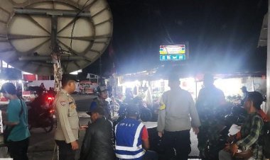 Sinergi Anyar: Polisi dan TNI Turun Bersama Jaga Keamanan