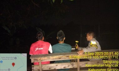 Sinergi Polri dan Masyarakat, Polsek Mancak Gelar Patroli Humanis