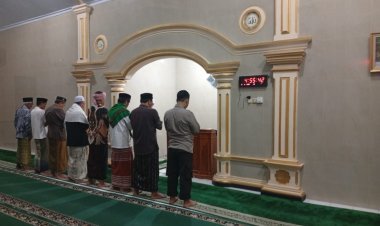 Shalat Subuh Keliling Jadi Jembatan Polisi dan Masyarakat Mancak
