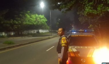 Polsek Purwakarta Rutin Gelar Blue Light Patrol