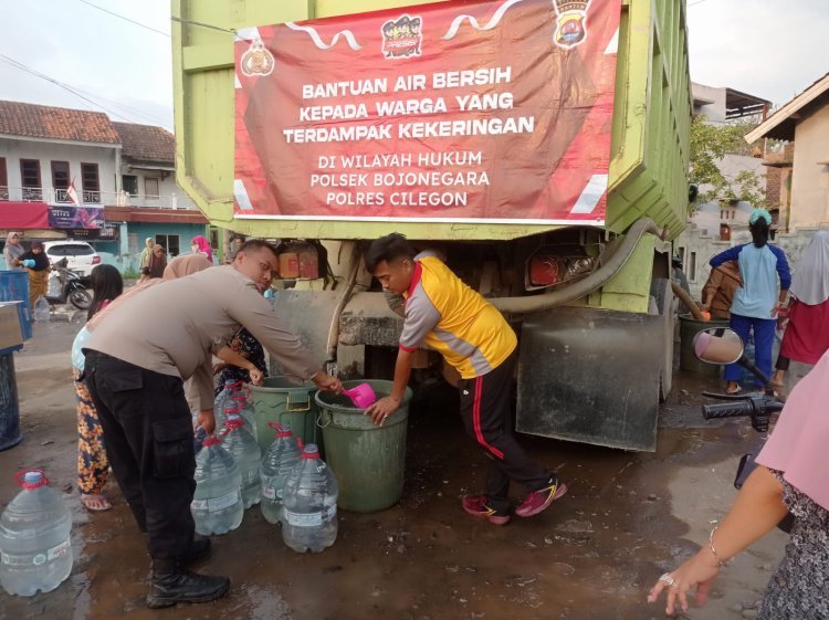 Sinergi Polri dan Perusahaan, Warga Bojonegara Dapat Pasokan Air Bersih