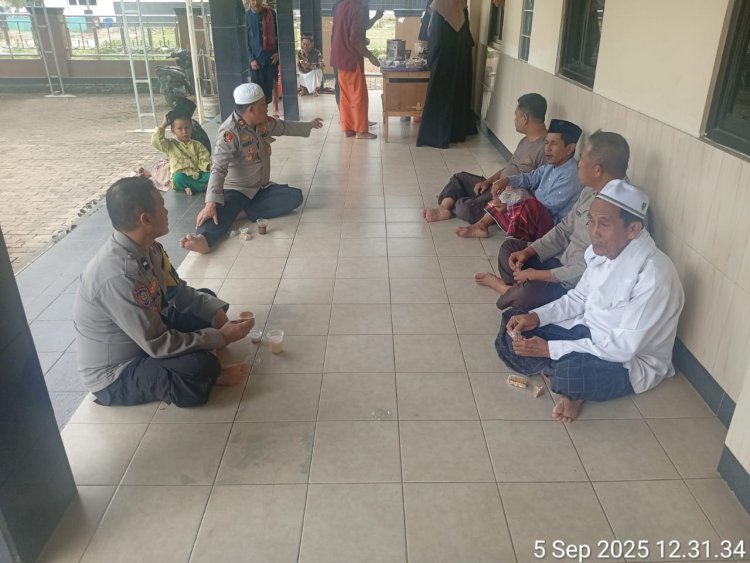 Lewat Jumat Keliling, Polsek Mancak Dukung Program Commander Wish Kapolda