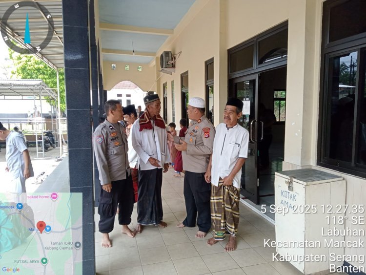 Kegiatan Jumat Keliling, Polsek Mancak Tebarkan Pesan Kedamaian