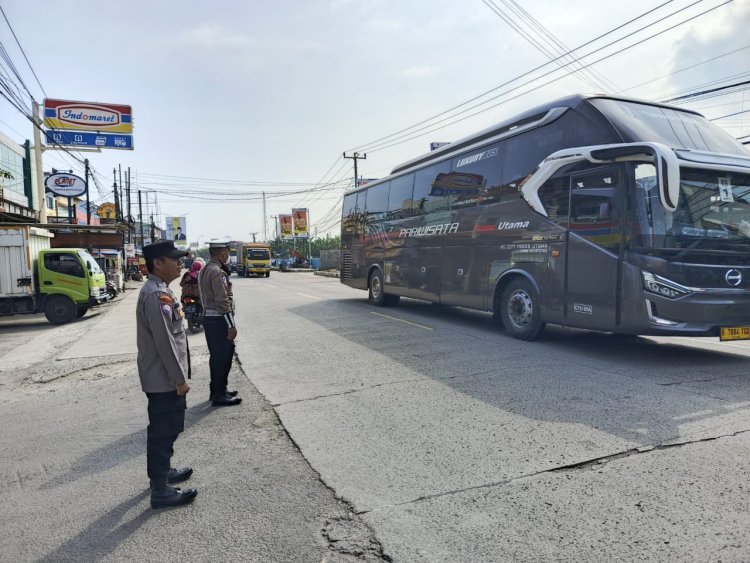 Polsek Anyar Dorong Tertib Berlalu Lintas Lewat Gatur Rutin