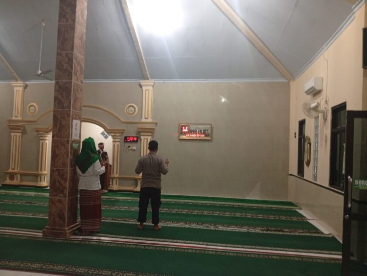 Kapolres Cilegon Dorong Polisi Dekat dengan Umat Lewat Shalat Subuh Keliling