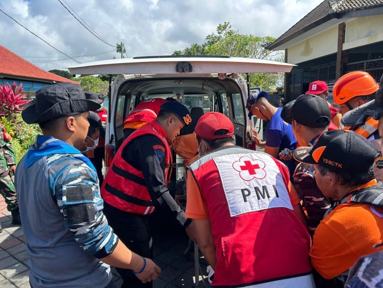 Empat Perempuan Korban Banjir Ditemukan Meninggal oleh Tim SAR Bali