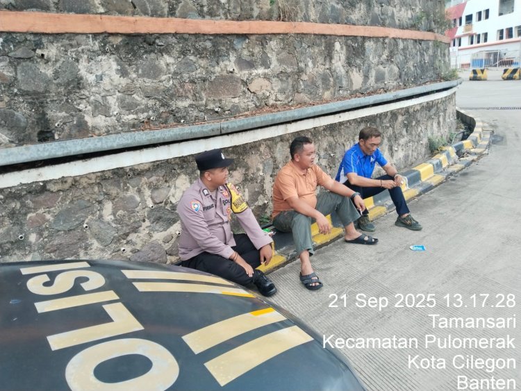 Personel Bhabinkamtibmas Ajak Warga Bersinergi Jaga Lingkungan Merak