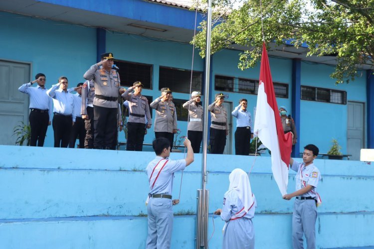 Tekan Tawuran dan Narkoba, Kapolres Cilegon Bina Siswa SMK YPWKS