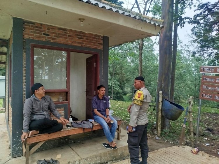 Polisi Cinangka Perketat Pengawasan Kawasan Pantai di Akhir Pekan