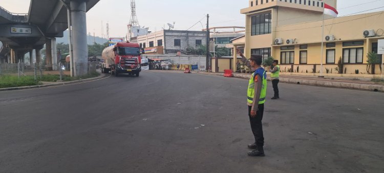 Polsek KSKP Merak Terapkan Siaga 1 dengan Sispam Mako Terpadu