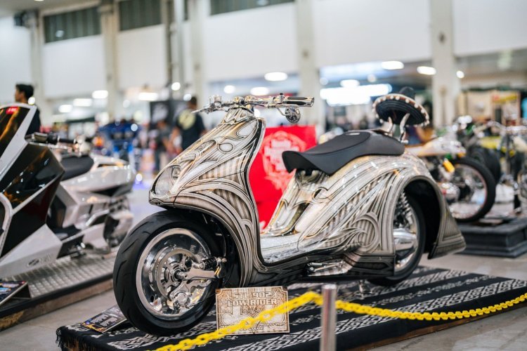 Honda Stylo 160 Antar Modifikator Indonesia ke Ajang Modifikasi Dunia Mooneyes Jepang
