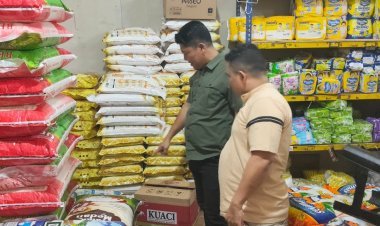 Harga Beras di Pasar SP Plaza Batu Aji Terpantau Aman, Satgas Pangan Lakukan Pengecekan