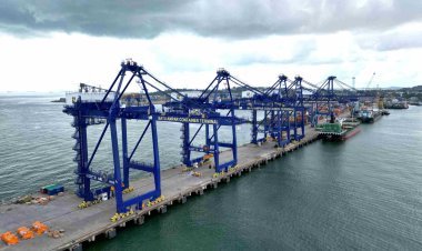 Kepri Bangun Pusat Logistik Laut Terpadu