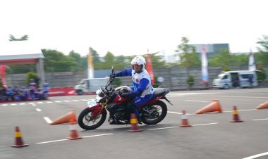 Waspadai Bahaya Menggunakan Rem Depan Saat Menikung, Ini Penjelasan Instruktur Safety Riding Honda