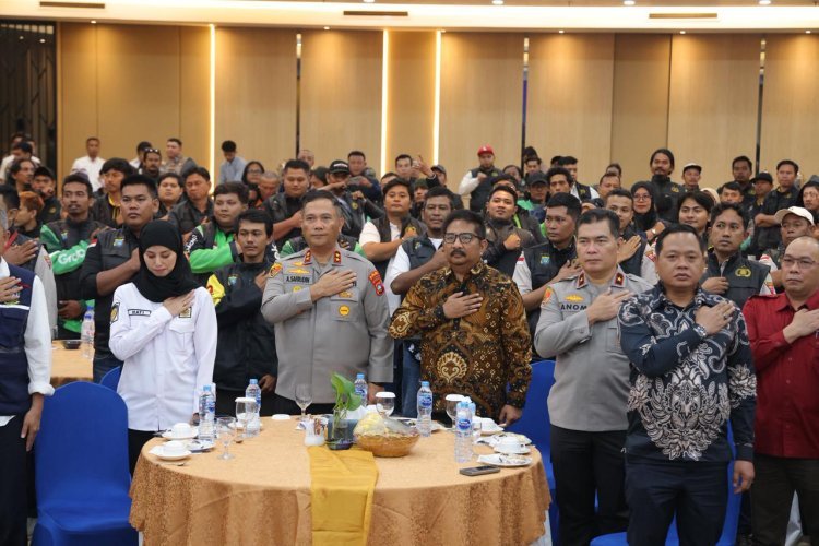 Pengemudi Online Se-Kepri Komitmen Jaga Kamtibmas, Polda Kepri Gelar Deklarasi di Batam