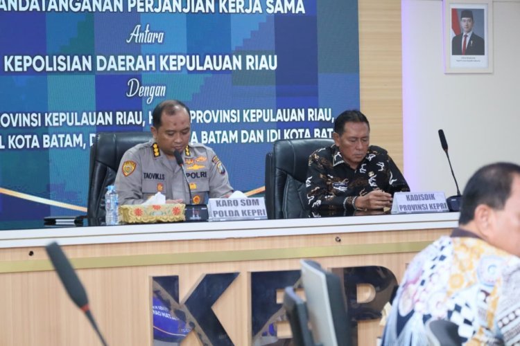 POLDA KEPRI RESMIKAN KERJA SAMA STRATEGIS TAHUN 2025: WUJUDKAN REKRUTMEN BERSIH DAN HUMANIS