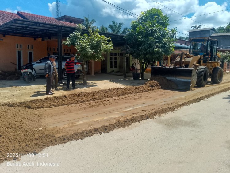 Wakil Bupati Aceh Singkil Salurkan Bantuan untuk Korban Banjir di Simpang Kanan, Minta PKS PT SSM Turun Perbaiki Jalan Lipat Kajang, Tanjung Mas dan Silatong