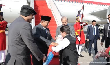 Perdana Menteri dan Presiden Pakistan Jemput Langsung Presiden Prabowo di Bandara Islamabad
