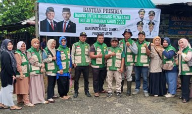 Bupati Aceh Singkil Perintahkan Daging Meugang Bantuan Presiden Diantar Langsung ke Rumah Korban Banjir