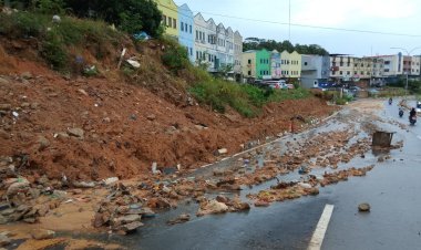 Hujan Lebat Saat Imlek, Bengkong Harapan Kembali Diterjang Longsor, Setengah Jalan Tertutup, Warga Desak Tindakan Cepat