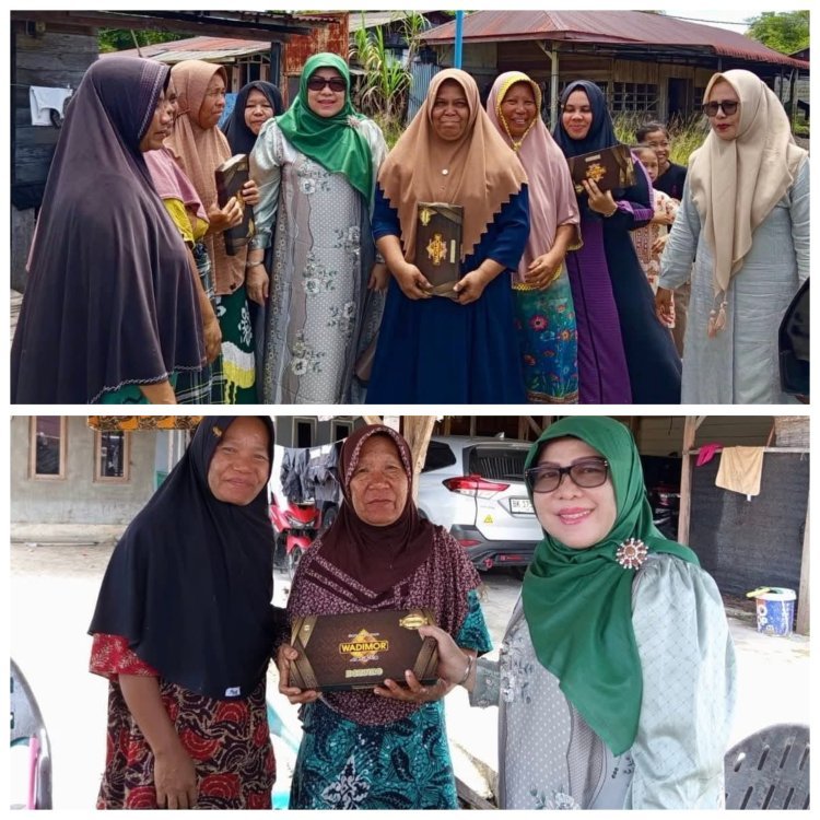 TP-PKK Aceh Singkil Salurkan 270 Kain Sarung untuk Warga Terdampak Banjir di Hari Meugang