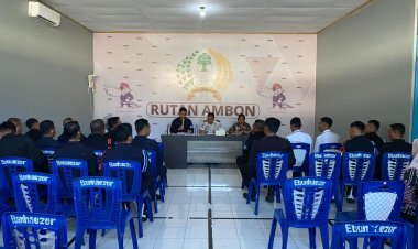 Matangkan Pengamanan Lebaran, Plt Karutan Ambon Gelar Rapat Internal