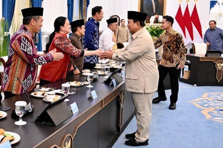Wapres Dampingi Presiden Prabowo pada Pertemuan Pemimpin Lintas Generasi di Istana