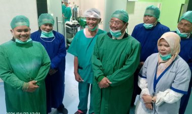 Bupati Aceh Singkil Tinjau Operasi Bibir Sumbing dan Katarak dalam Rangka HUT ke-27 Kabupaten