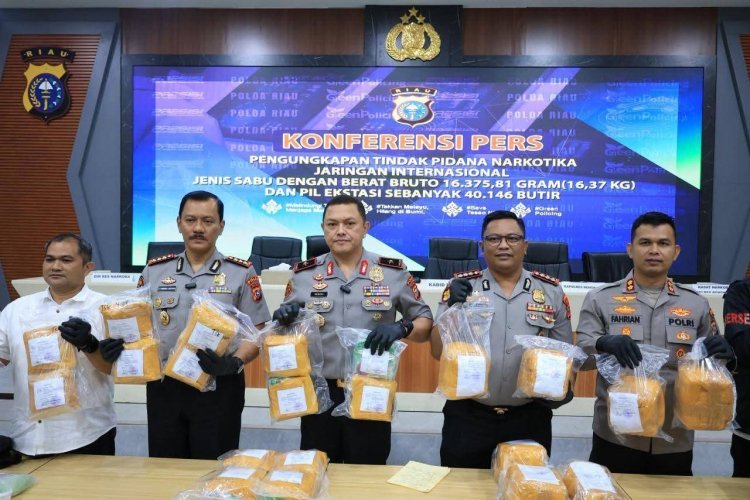 Sabu dan Ekstasi Senilai Rp31 Miliar Disita, Polda Riau Gulung Kurir Jaringan Malaysia