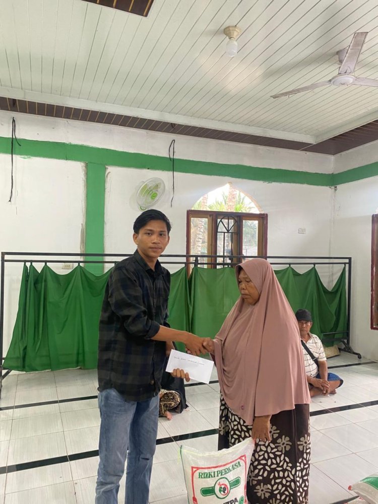 Wujud Kepedulian, Pemuda Lae Butar Salurkan Donasi Rp15,8 Juta untuk Korban Kebakaran